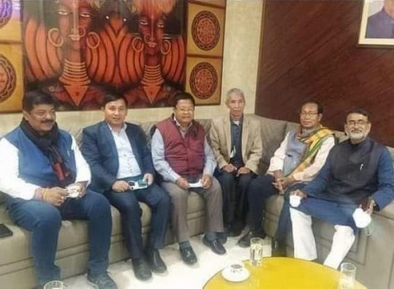 Massive jolt in Tripura BJP’s house: 5 BJP MLA, 1 MP in Delhi, resignation of MLAs' in a row Massive jolt in Tripura BJP’s house: 5 BJP MLA, 1 MP in Delhi, resignation of MLAs' in a row